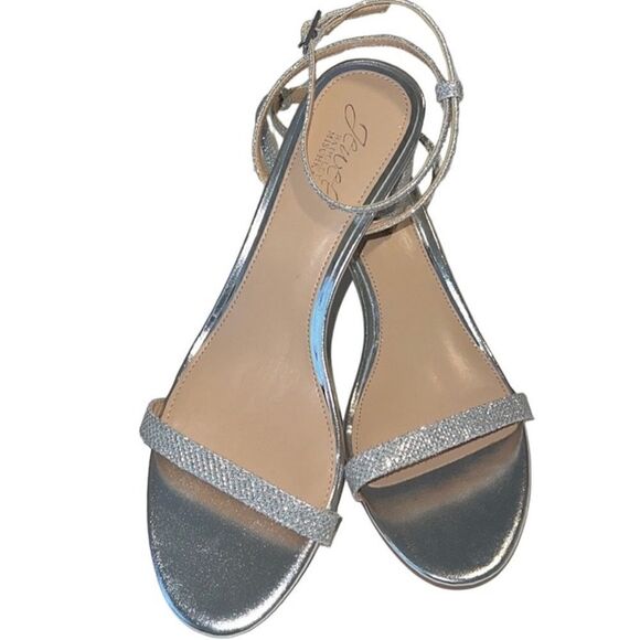 Badgley Mischka Danni ll Silver Sparkly Ankle Strap Sandals Size 9.5 NIB - Picture 1 of 13